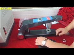 皮膚の柔らかさをテストする