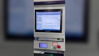 ISTA ラダム垂直振動試験機