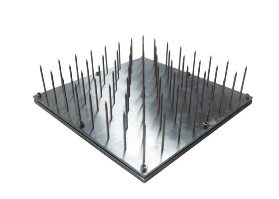 購入 ASTM F963の釘のベッドの可燃性の試験装置25.4 * 25.4cm オンライン製造